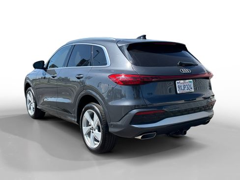 Certified 2025 Audi Q5 Premium Plus AWD/4WD image 3