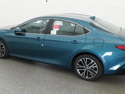 New 2026 Toyota Camry XLE FWD image 19