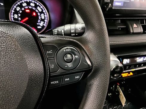 Used 2019 Toyota RAV4 XLE image 23