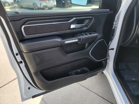 Used 2023 RAM 1500 Laramie AWD/4WD image 10