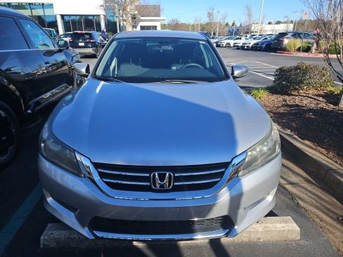 Used 2015 Honda Accord LX image 2