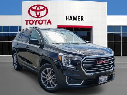 Used 2022 GMC Terrain SLT w/ Tech Package