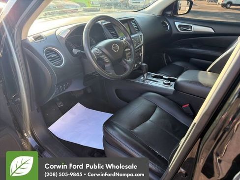 Used 2017 Nissan Pathfinder SL AWD/4WD image 12