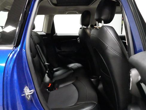 Used 2019 MINI Cooper S w/ Signature Upholstery Package image 8