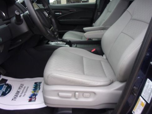 Used 2020 Honda Passport Touring image 12