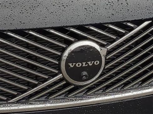 Certified 2026 Volvo XC90 B6 Plus w/ Protection Package Premier image 11