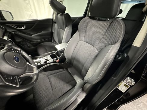 Used 2023 Subaru Forester Premium image 16