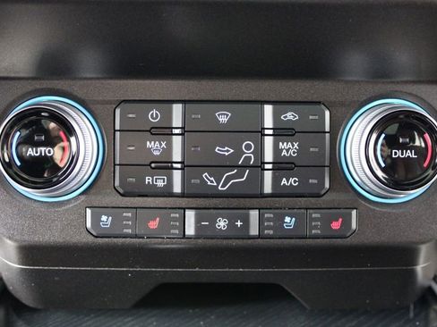Used 2020 Ford F350 Platinum AWD/4WD image 27