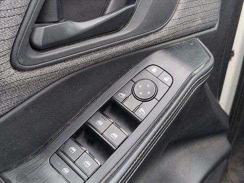 Used 2021 Nissan Rogue S FWD image 9