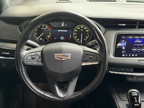 Used 2020 Cadillac XT4 Premium Luxury w/ Cold Weather Package image 14