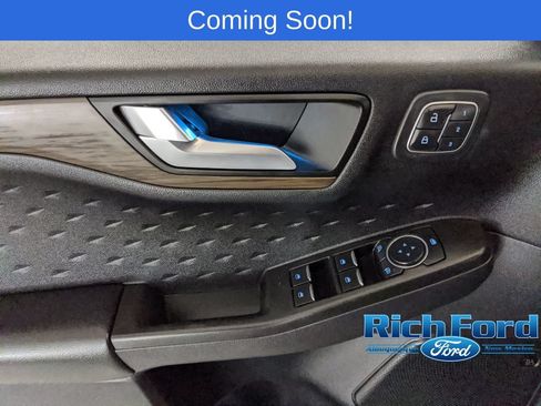 Used 2020 Ford Escape Titanium w/ Titanium Premium Package 2.0 AWD/4WD image 14