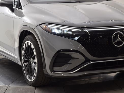 New 2026 Mercedes-Benz EQS 550 4MATIC SUV image 6