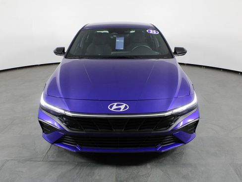 Certified 2025 Hyundai Elantra Sport image 12