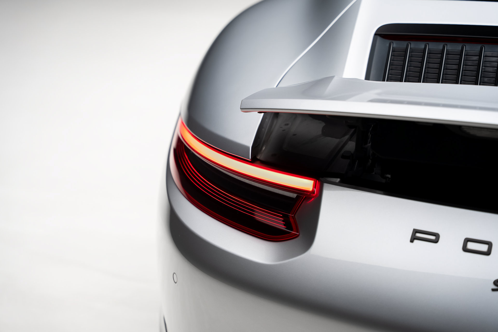 Used 2018 Porsche 911 Carrera RWD image 28