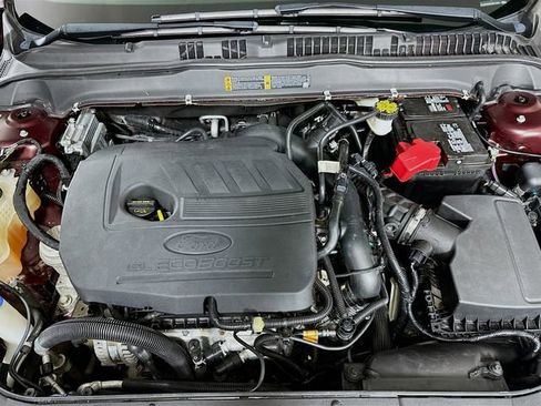 Used 2018 Ford Fusion SE w/ Fusion SE Technology Package image 29