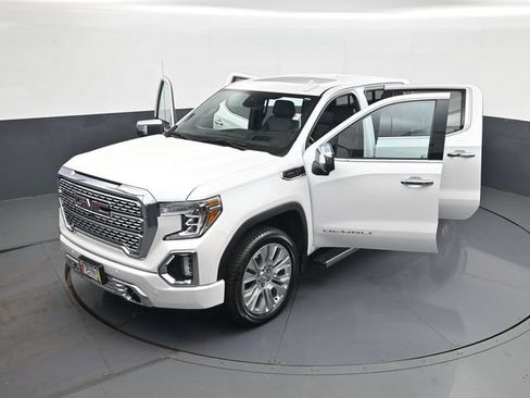 Used 2022 GMC Sierra 1500 Denali w/ Denali Reserve Package AWD/4WD image 30