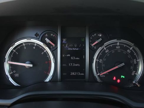 Used 2022 Toyota 4Runner Limited AWD/4WD image 14