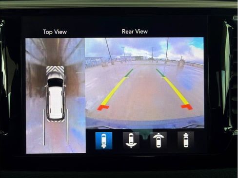 Used 2020 Chrysler Pacifica Limited w/ Advanced Safetytec Group FWD image 24