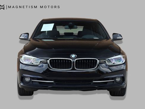 Used 2018 BMW 330i Sedan RWD image 6