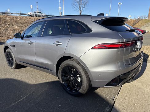 Used 2026 Jaguar F-PACE R-Dynamic S image 6