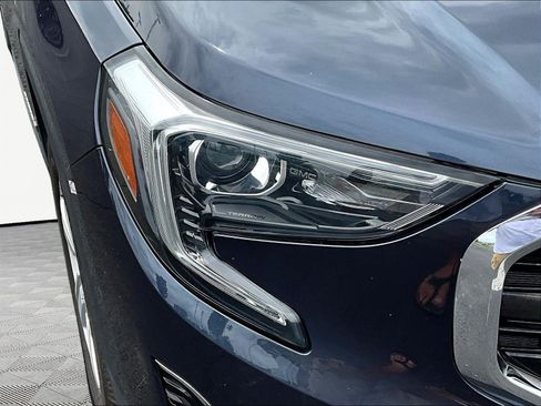 Used 2018 GMC Terrain SLE FWD image 28