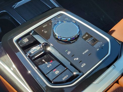 New 2026 BMW 740i w/ Executive Package RWD image 20