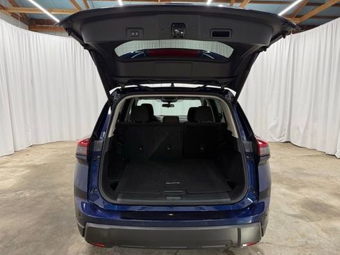 Used 2025 Nissan Rogue SV image 22