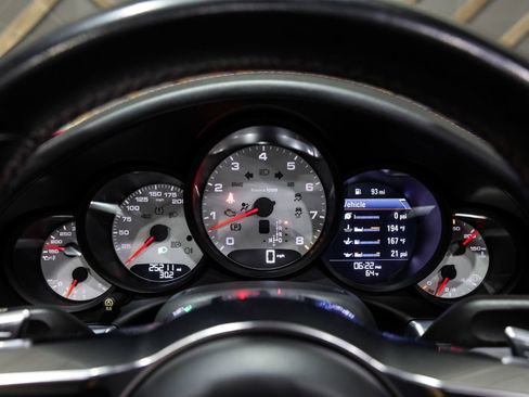 Used 2019 Porsche 911 Targa 4S image 45