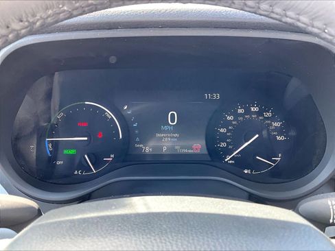 Used 2025 Toyota Sienna XLE w/ XLE Plus Package image 26