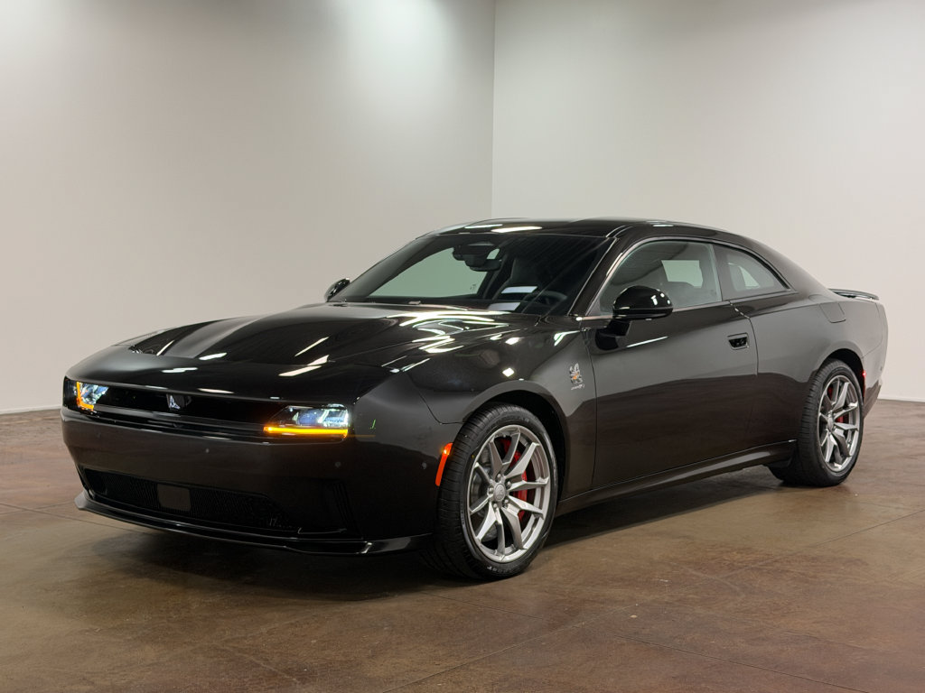 Used 2025 Dodge Charger Daytona Scat Pack w/ Track Pack AWD/4WD image 26
