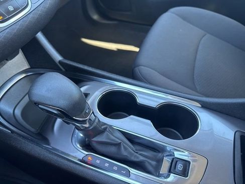 Used 2024 Chevrolet Malibu LT FWD image 18