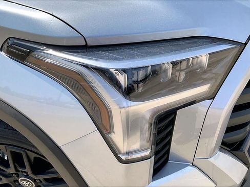 New 2026 Toyota Tundra Limited AWD/4WD image 13