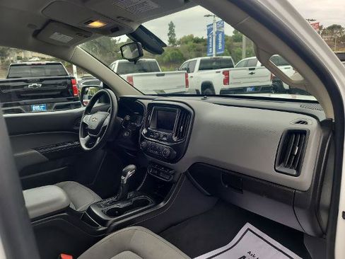 Used 2022 Chevrolet Colorado W/T w/ Custom Special Edition image 25