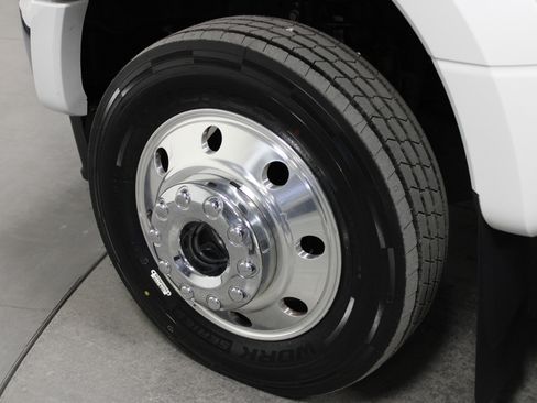 Used 2022 Ford F450 XLT w/ XLT Value Package image 10