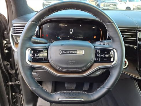 Used 2022 Jeep Grand Wagoneer Series II image 27