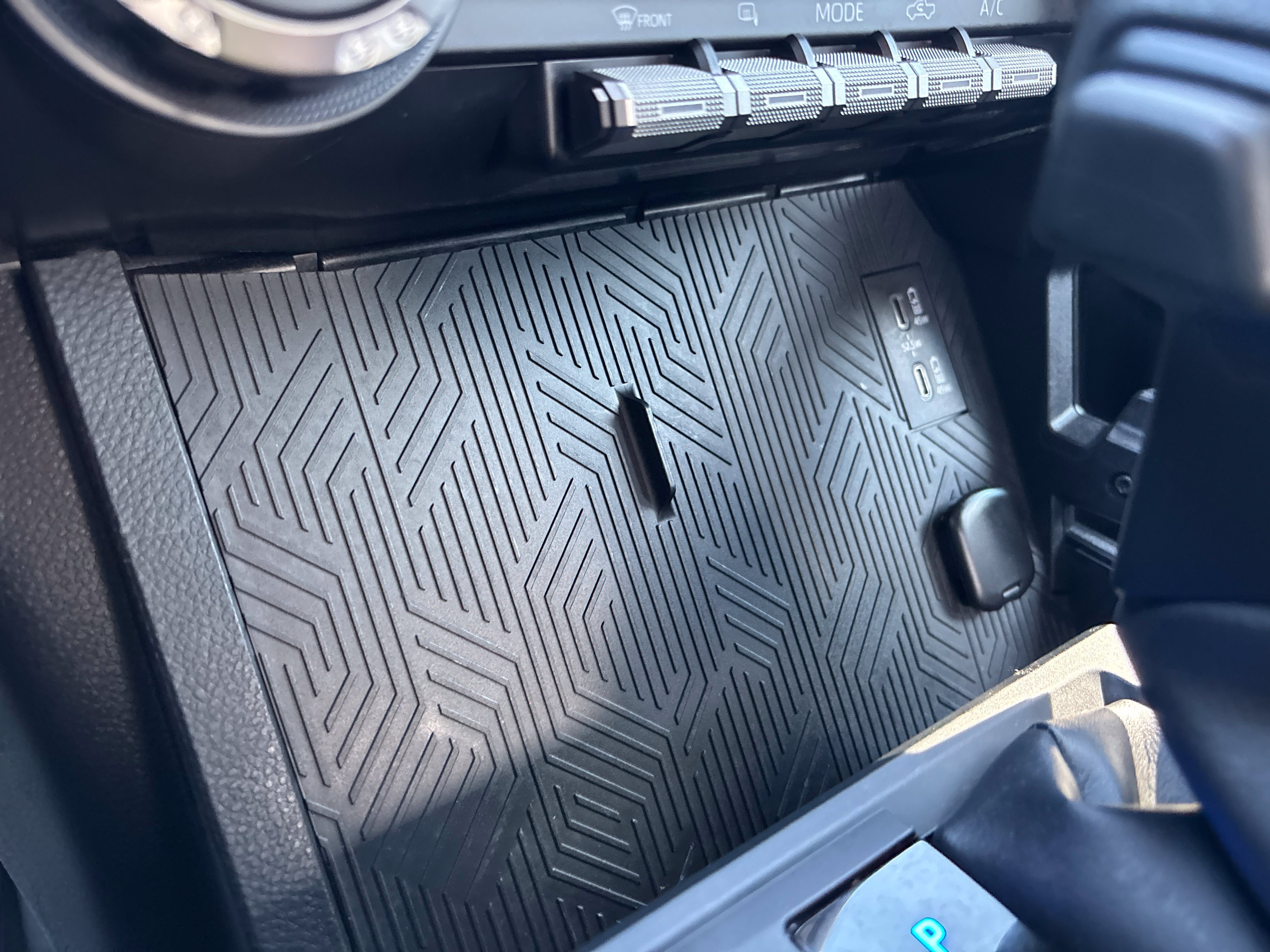 Used 2025 Toyota Tacoma SR RWD image 25