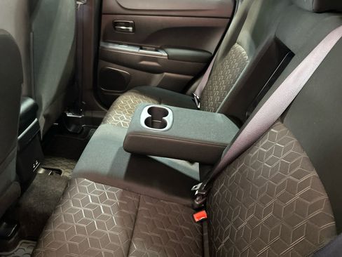 Used 2024 Mitsubishi Outlander Sport LE AWD/4WD image 5