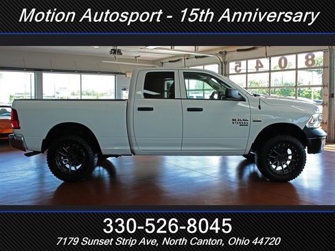 Used 2019 RAM 1500 Tradesman w/ Chrome Appearance Group AWD/4WD image 12