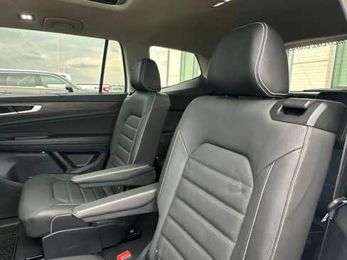 Certified 2024 Volkswagen Atlas SEL AWD/4WD image 23