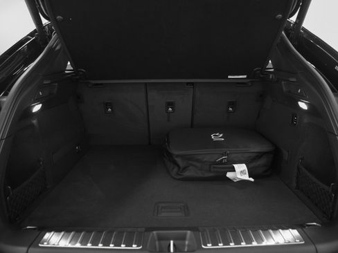 New 2025 Porsche Macan Turbo Electric image 22