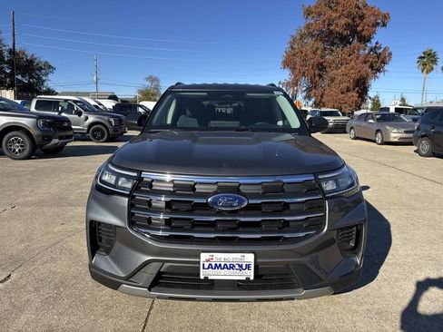 New 2026 Ford Explorer Active image 2