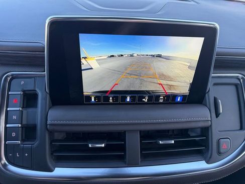 Certified 2022 GMC Yukon SLT w/ SLT Premium Package image 7