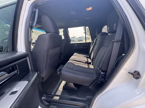 Used 2017 Ford Expedition XL AWD/4WD image 15