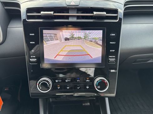 Used 2024 Hyundai Santa Cruz SE image 22