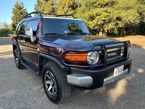 Used 2007 Toyota FJ Cruiser 4WD image 9