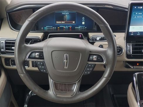 Used 2022 Lincoln Navigator Reserve image 30