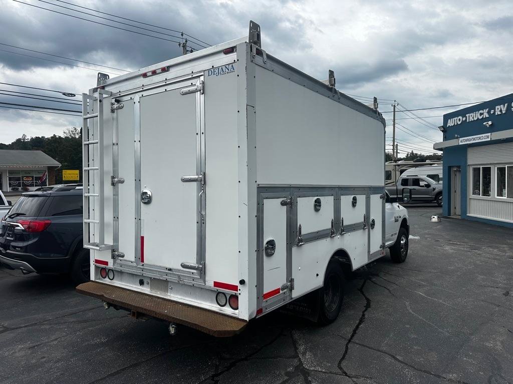 Used 2017 RAM 3500 Tradesman w/ Power & Remote Entry Group RWD image 3