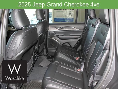 New 2025 Jeep Grand Cherokee Limited 4xe w/ Trailer Tow Package AWD/4WD image 14