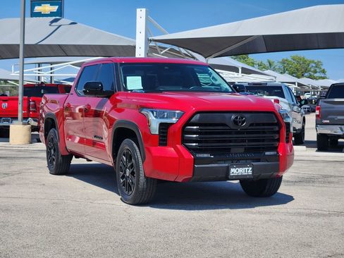 Used 2024 Toyota Tundra Limited AWD/4WD image 3