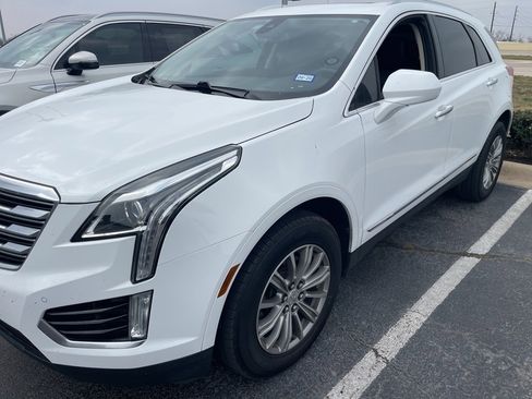 Used 2017 Cadillac XT5 Luxury w/ Driver Awareness Package image 2